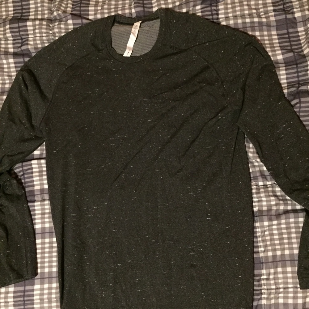Lululemon Metal Vent Tech Long Sleeve